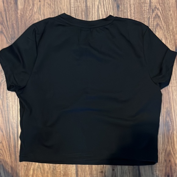 🌟5/$25 Cowboy boot cropped top - Picture 4 of 4